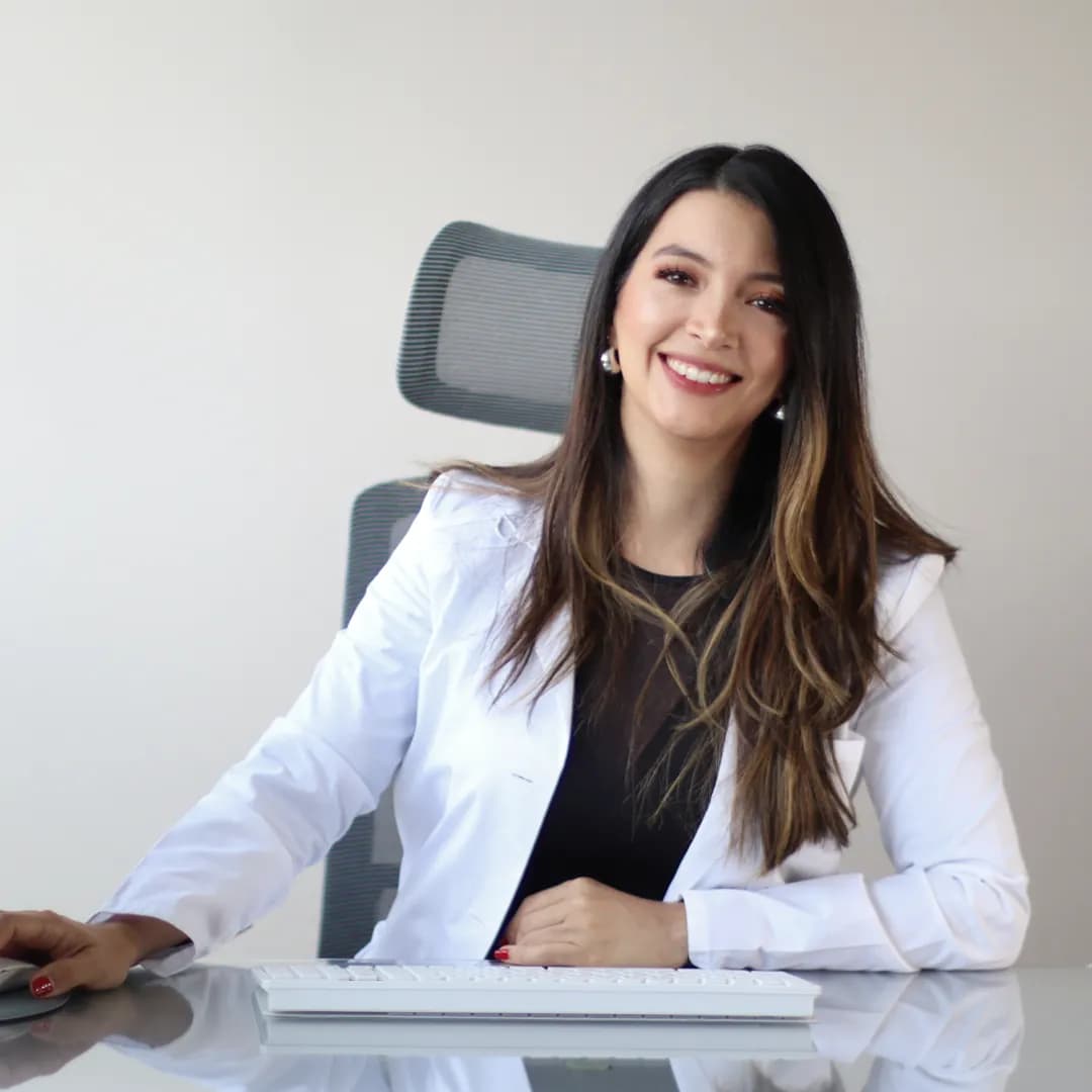 KURBUO Specialists: Dr. Daniela Patiño - Plastic Surgery