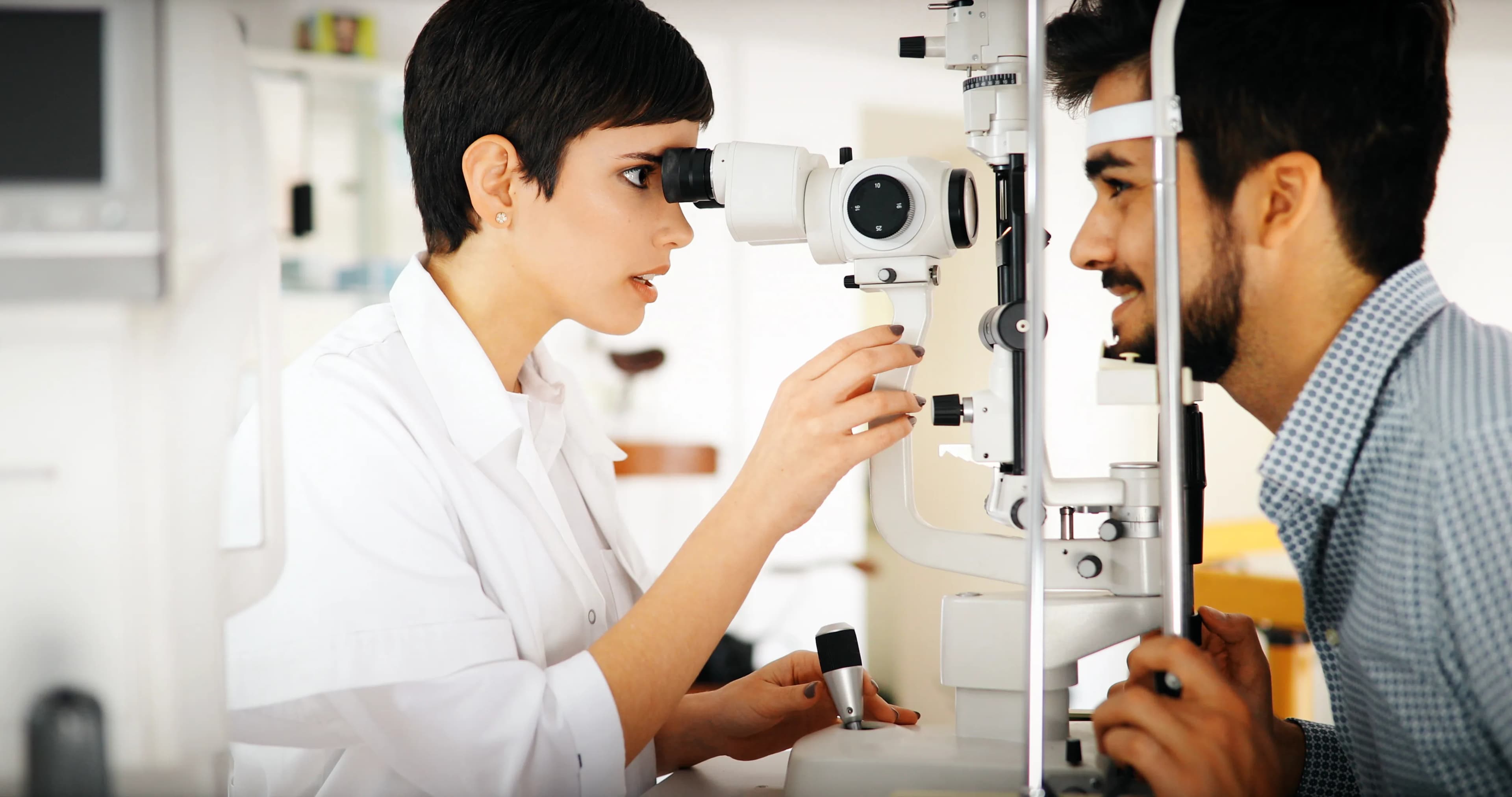 Cataract Surgery Recovery, Costs, and Medical Comparison