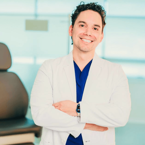 Dr. Julián Felipe Molano Valenzuela