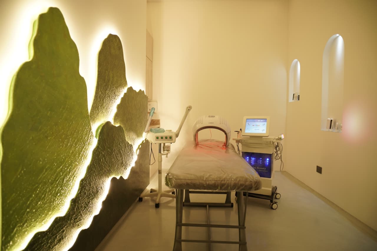 Gallery image